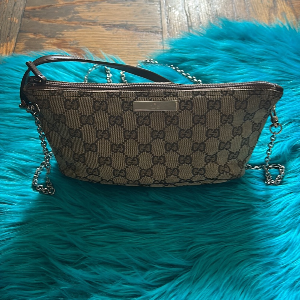 XX SOLD XX EUC Gucci half moon mini bag - Picture 3 of 17